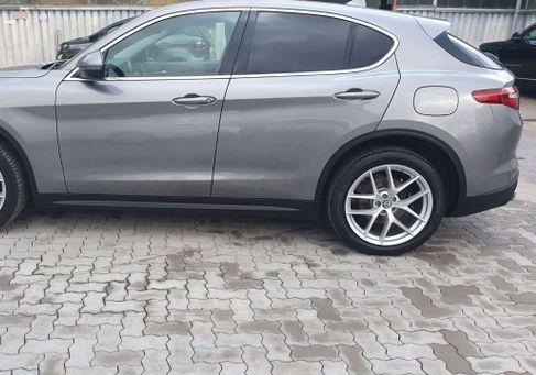 Alfa Romeo Stelvio, 2018