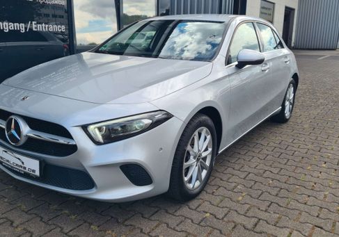 Mercedes-Benz A 250, 2022 3
