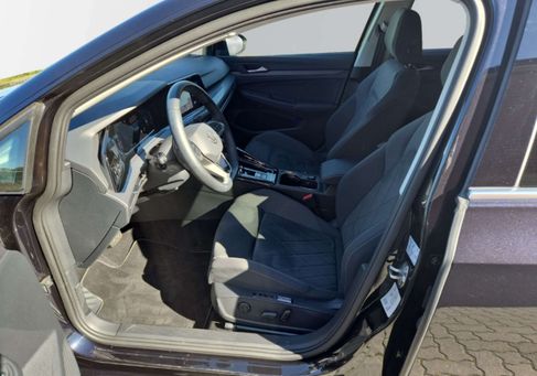 Volkswagen Golf, 2024 3