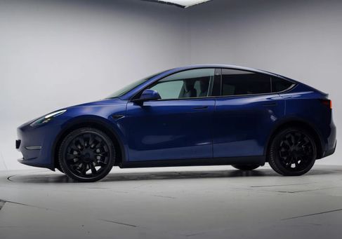 Tesla Model Y, 2021