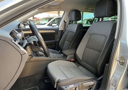 Volkswagen Passat, 2022