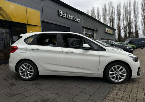 BMW 225, 2020