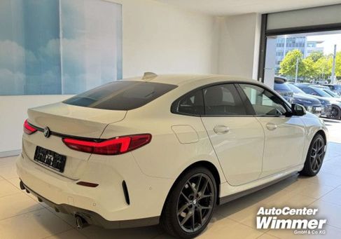 BMW 220, 2022