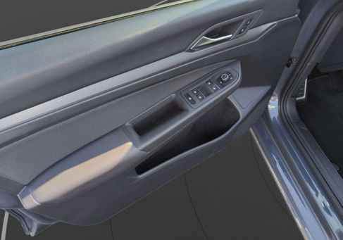 Volkswagen Golf, 2022 3