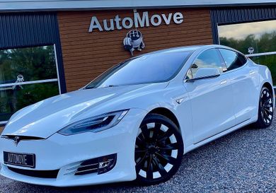 Tesla Model S, 2016