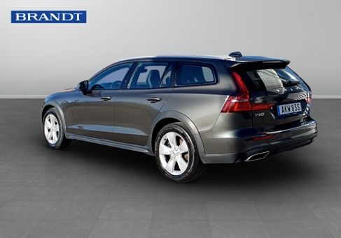 Volvo V60 Cross Country, 2021
