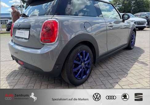 MINI ONE, 2018