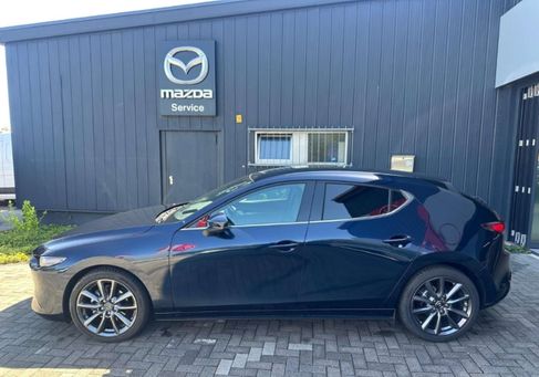 Mazda 3, 2025