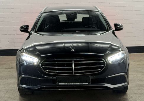 Mercedes-Benz E 300, 2022 2