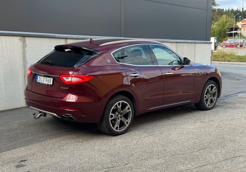 Maserati Levante, 2017