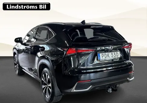 Lexus NX, 2021