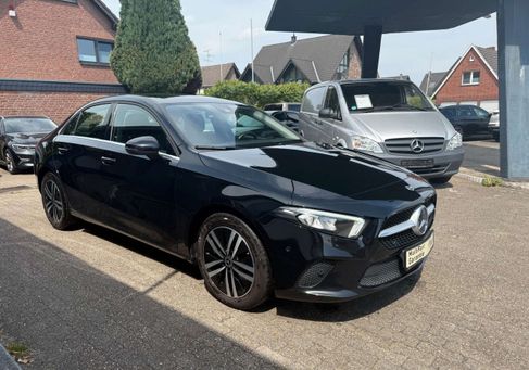 Mercedes-Benz A 220, 2022