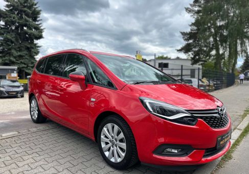 Opel Zafira, 2018