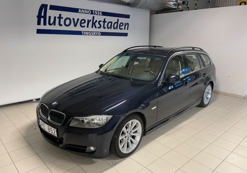 BMW 325, 2009