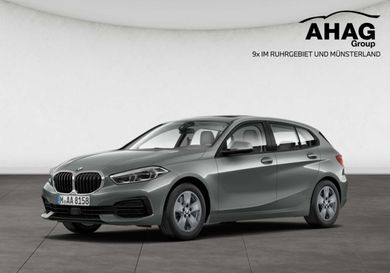 BMW 118, 2022