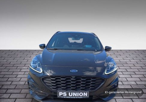 Ford Kuga, 2022 3