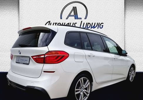 BMW 218, 2023 2