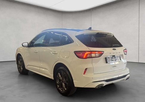Ford Kuga, 2022