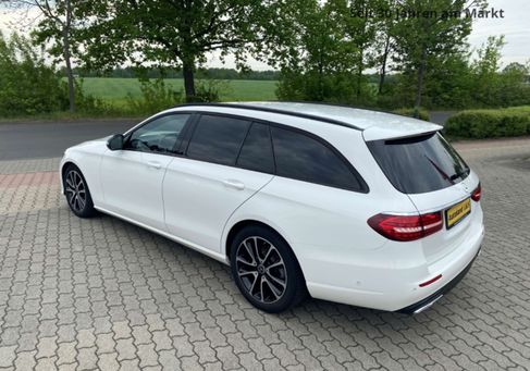 Mercedes-Benz E 200, 2020