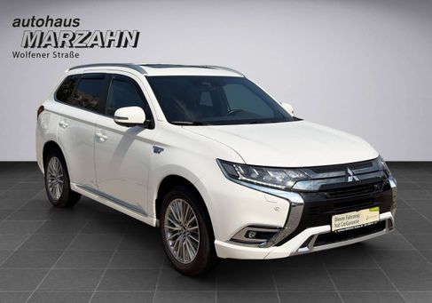 Mitsubishi Outlander, 2021