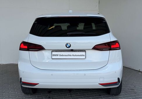 BMW 216, 2023