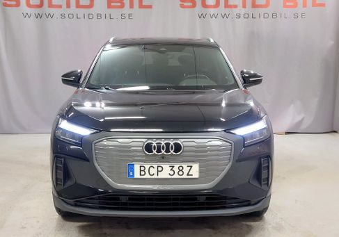 Audi Q4, 2023