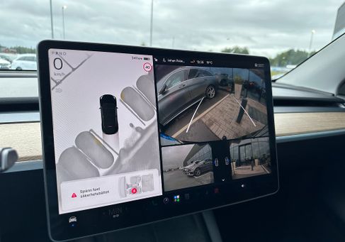 Tesla Model Y, 2023 3
