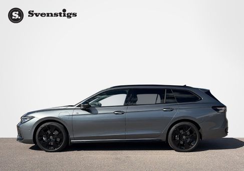 Volkswagen Passat Variant, 2025 2
