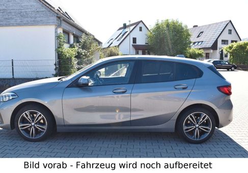 BMW 118, 2023