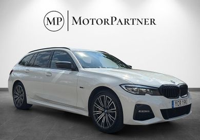BMW 330, 2022