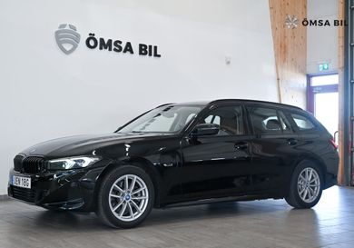 BMW 330, 2023