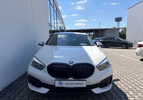 BMW 118, 2023