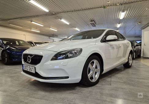 Volvo V40, 2017