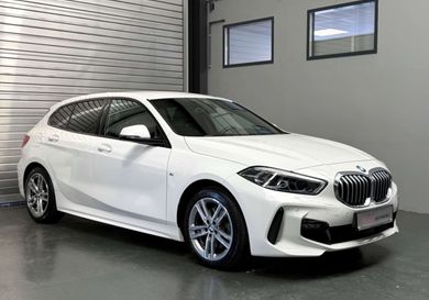 BMW 118, 2022