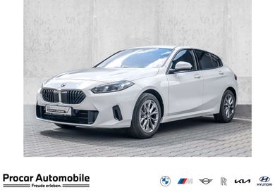 BMW 120, 2025