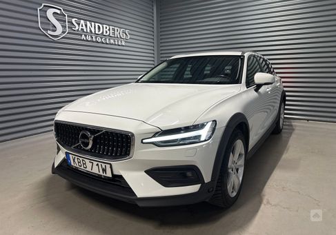 Volvo V60 Cross Country, 2021