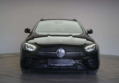 Mercedes-Benz E 300, 2023 2