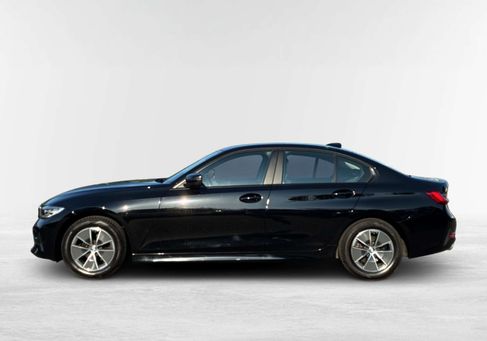 BMW 318, 2022