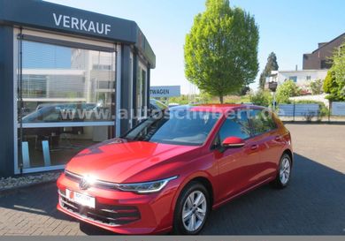 Volkswagen Golf, 2024