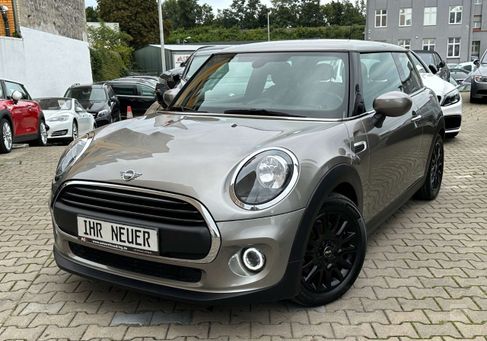 MINI ONE, 2019