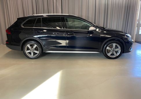 Volkswagen Golf, 2022 2