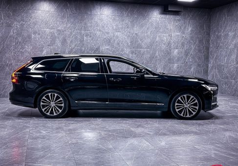 Volvo V90, 2023