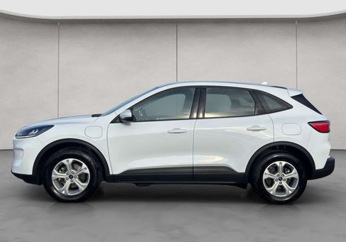 Ford Kuga, 2022