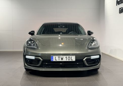 Porsche Panamera, 2023