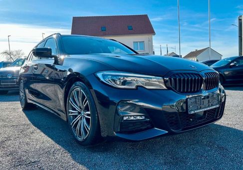 BMW 330, 2020