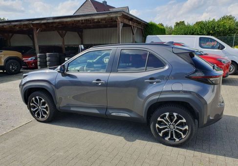 Toyota Yaris Cross, 2025