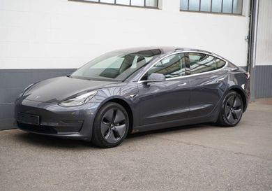 Tesla Model 3, 2019