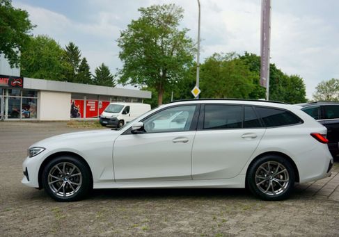 BMW 318, 2021