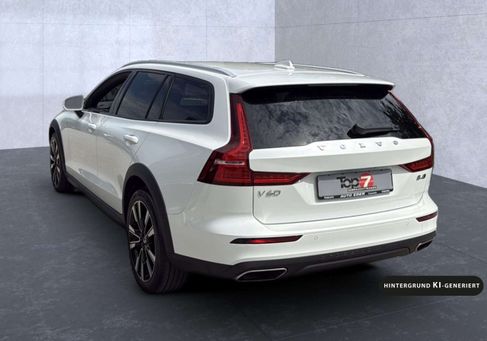 Volvo V60 Cross Country, 2021