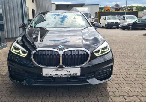 BMW 120, 2022